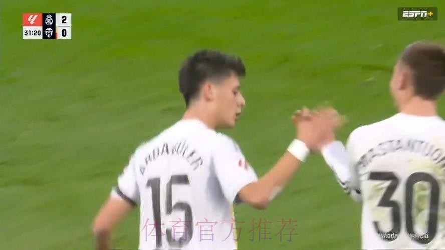 最佳拍档!居莱尔在皇马近7个助攻都是给姆巴佩 最佳拍档!居莱尔在皇马近7个助攻都是给姆巴佩